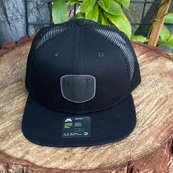 nike patch hat
